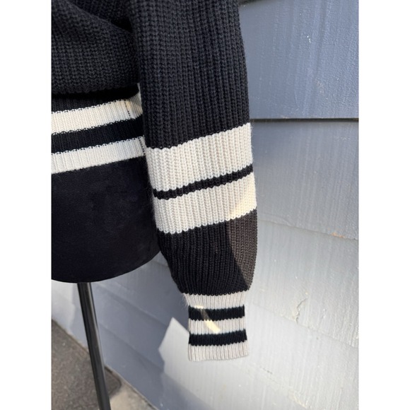Steve Madden Womens‎ Black Cream Striped Long Sleeve Pullover Sweater Size Small - Picture 4 of 7